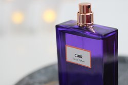 Les parfums Molinard que l'on emmène dans le sac à main