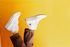 5 façons stylées de porter ses baskets blanches